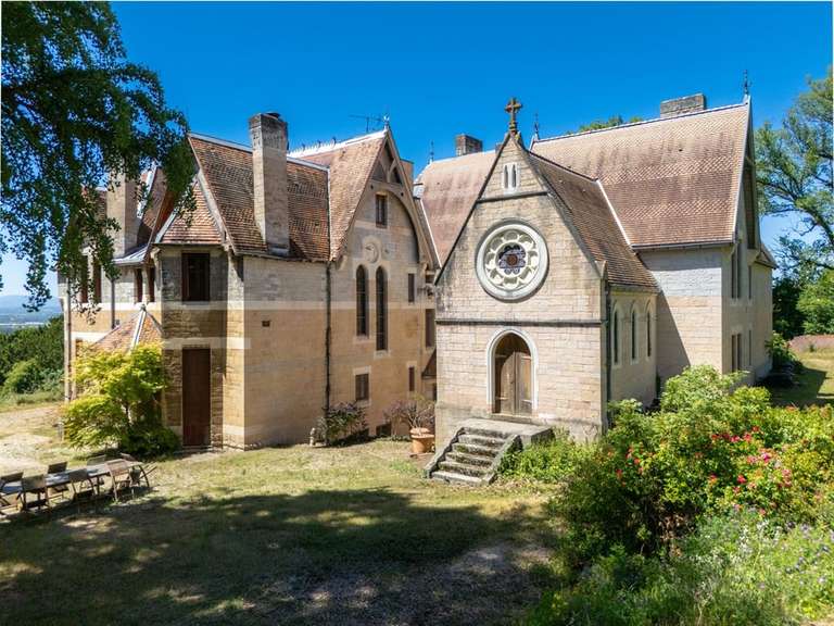 Château Reyrieux - 16 chambres - 680m²