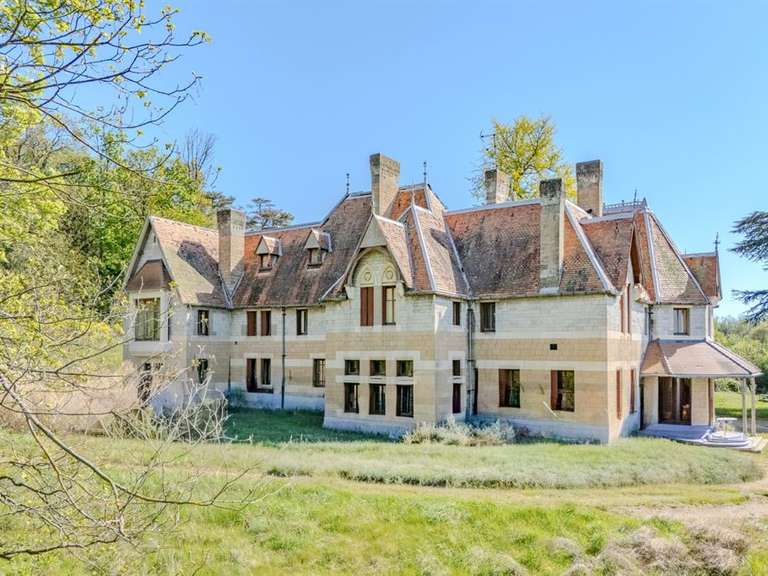 Château Reyrieux - 16 chambres - 680m²