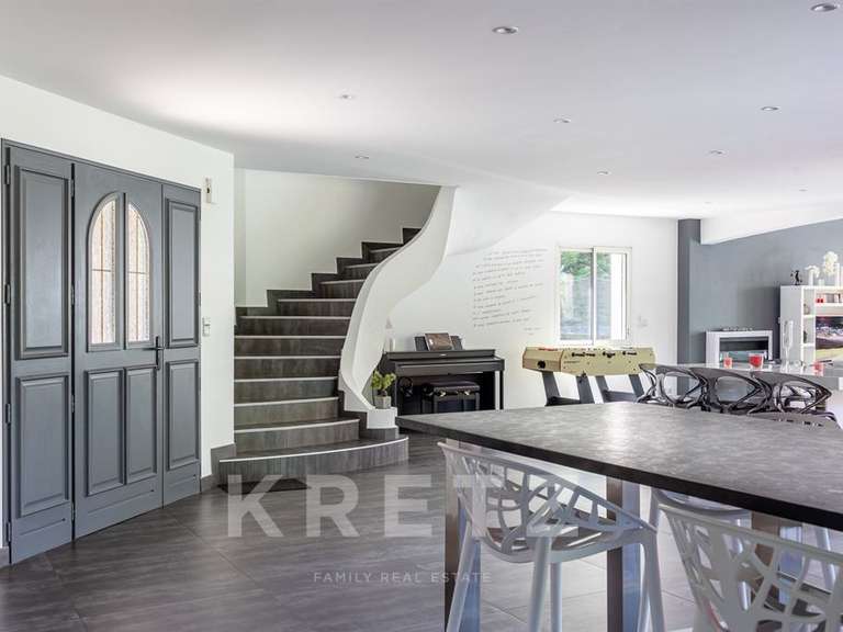House Rezé - 4 bedrooms - 196m²