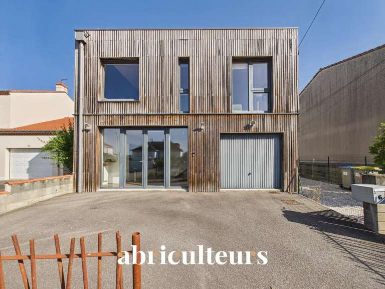 Maison Rezé - 5 chambres - 220m²