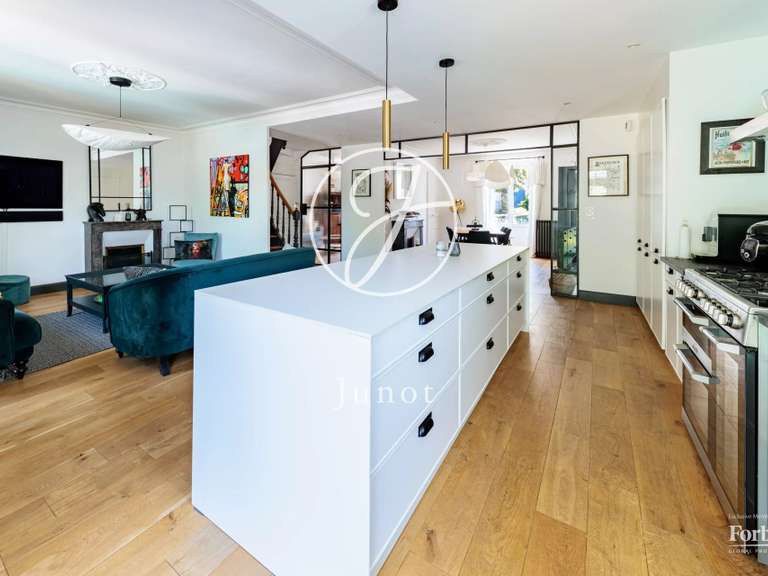 Maison Rezé - 4 chambres - 220m²