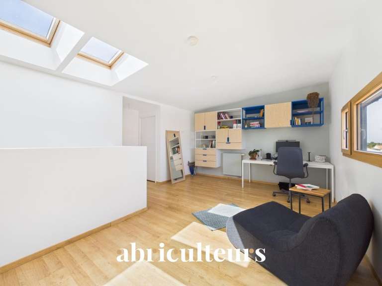 Maison Rezé - 5 chambres - 219m²