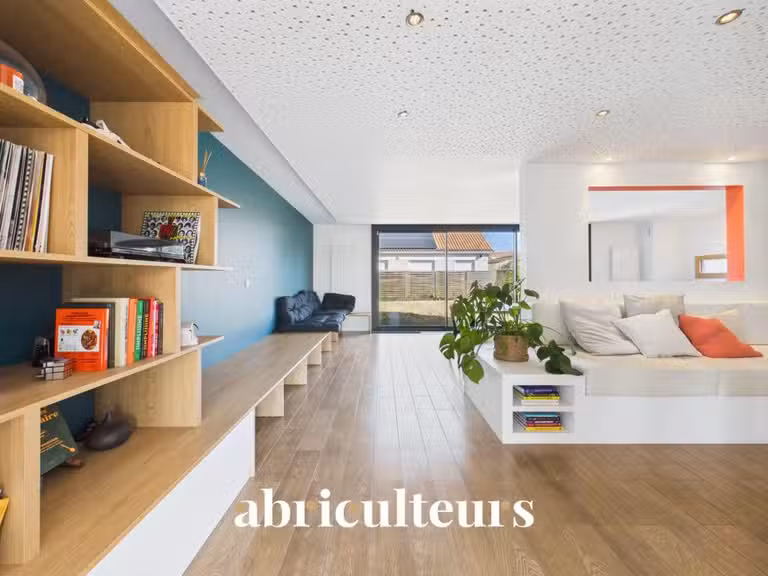 Maison Rezé - 5 chambres - 219m²