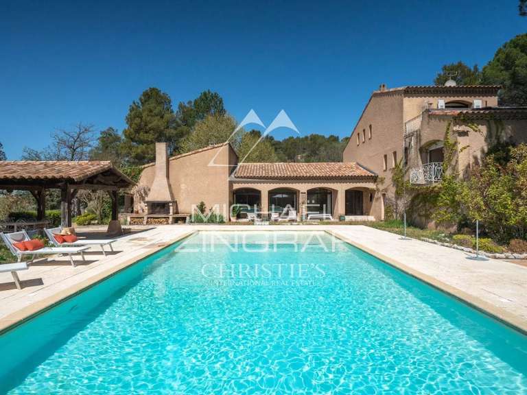 Propriété Rians - 6 chambres - 361m²