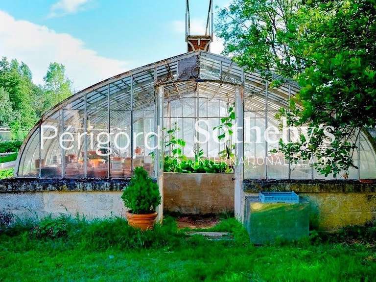 Castle Ribérac - 20 bedrooms - 1380m²