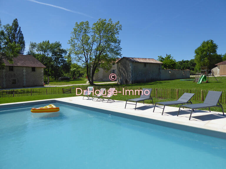 Villa Ribérac - 16 chambres - 767m²