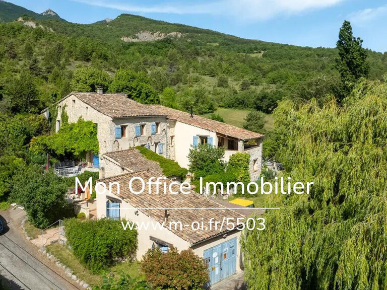 Maison Ribiers - 11 chambres - 365m²
