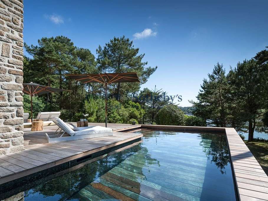 House Riec-sur-Belon