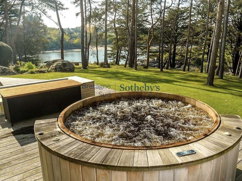 House Riec-sur-Belon