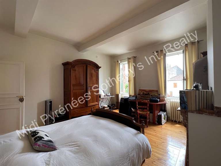 Maison Rieumes - 5 chambres - 375m²