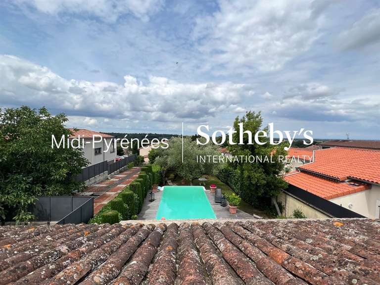 Maison Rieumes - 5 chambres - 375m²