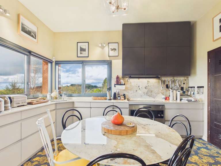 Maison Rieupeyroux - 5 chambres - 321m²