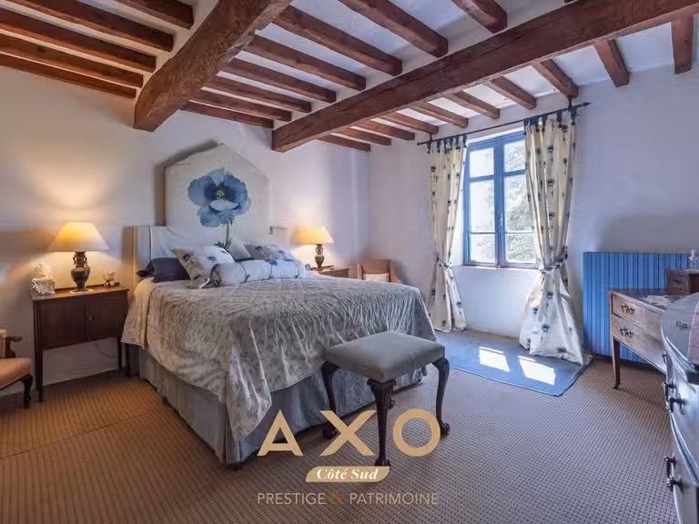 Maison Riez - 10 chambres
