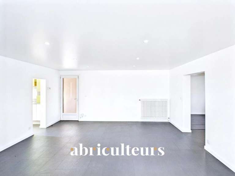 Maison Rillieux-la-Pape - 5 chambres - 196m²