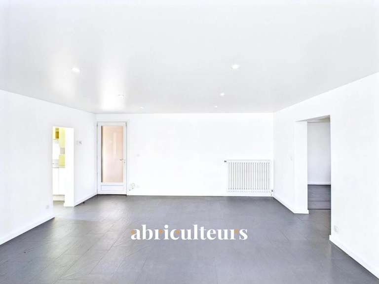 Maison Rillieux-la-Pape - 5 chambres - 162m²