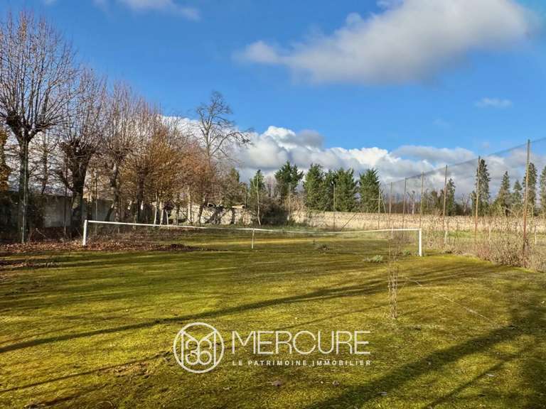 Château Riom - 13 chambres - 800m²