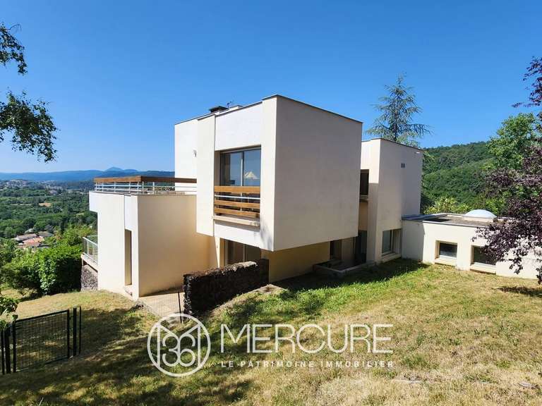 Maison Riom - 4 chambres - 212m²