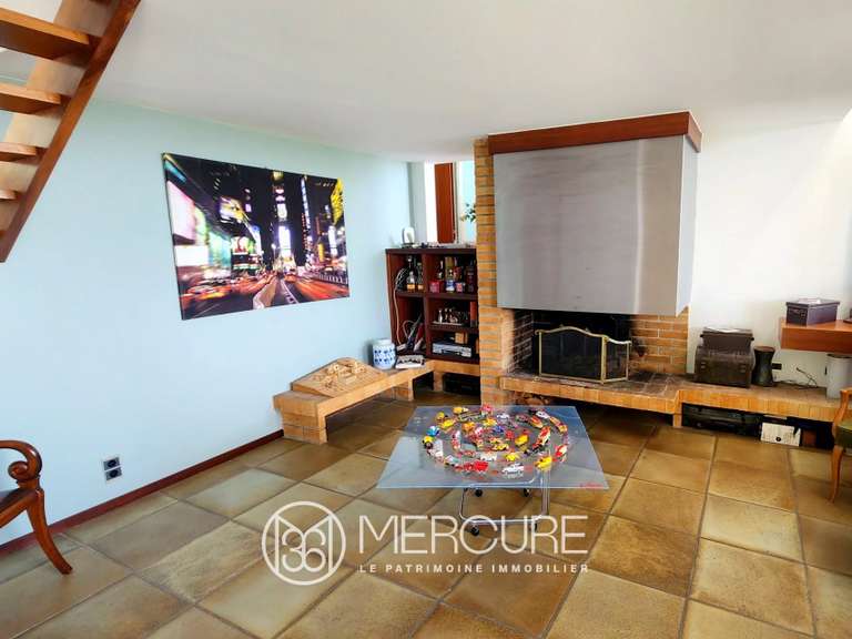 Maison Riom - 4 chambres - 212m²