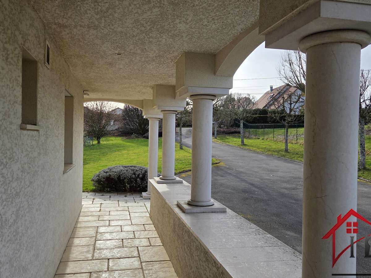 Villa Rioz