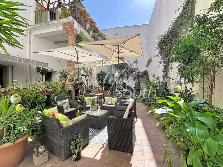 Mansion Rivesaltes - 7 bedrooms - 360m²