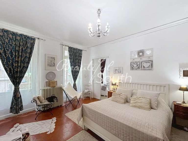 Maison Rivesaltes - 7 chambres - 360m²