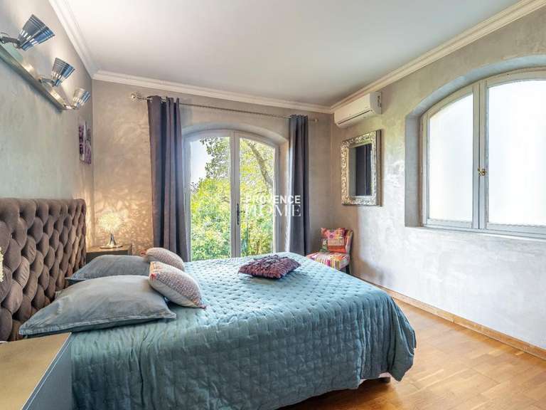 Maison Robion - 6 chambres - 287m²