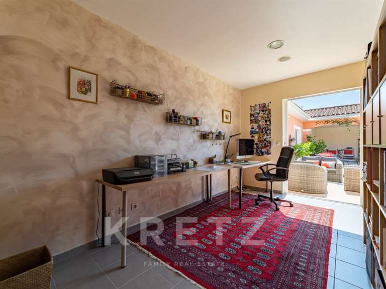 House Robion - 3 bedrooms - 219m²