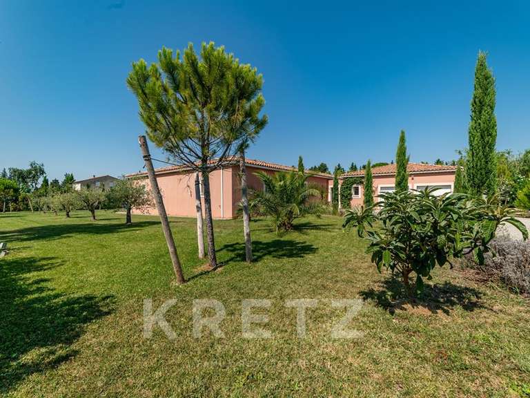 House Robion - 3 bedrooms - 219m²