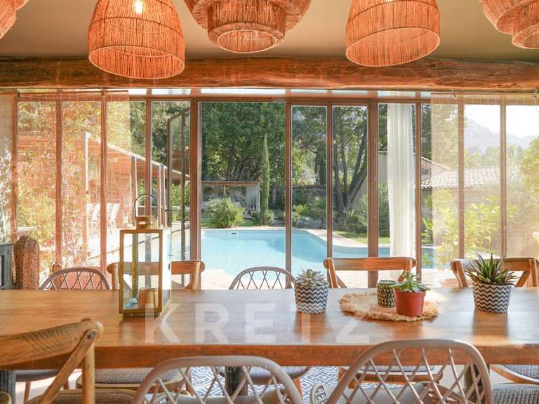 House Robion - 3 bedrooms - 200m²