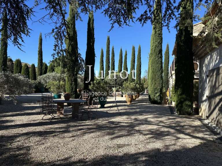 House Robion - 4 bedrooms - 240m²