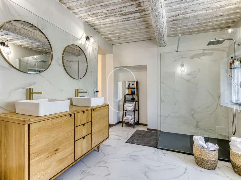 Maison Robion - 6 chambres - 390m²