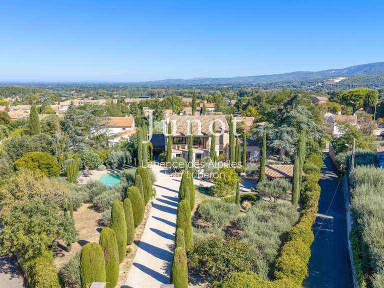 Maison Robion - 4 chambres - 240m²