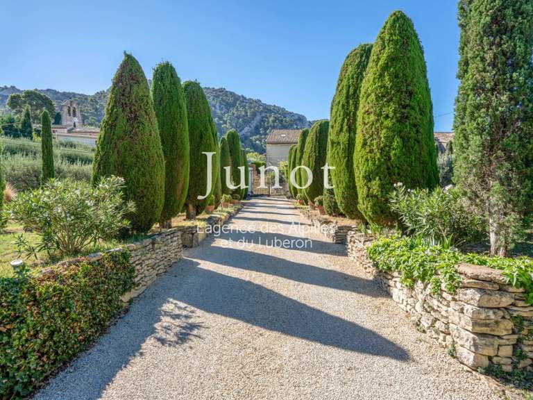 Maison Robion - 4 chambres - 240m²