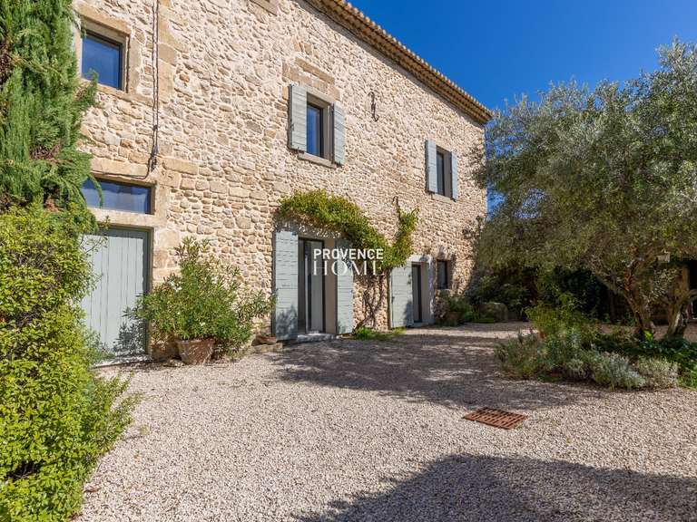 Propriété Robion - 8 chambres - 425m²
