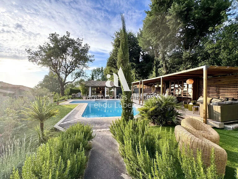 Villa Robion - 4 bedrooms - 200m²
