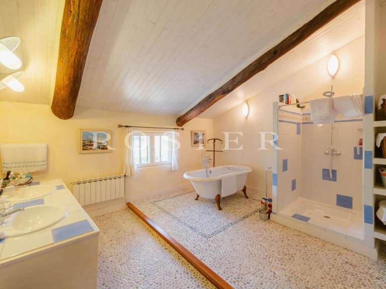 Villa Robion - 5 chambres - 250m²