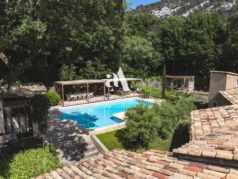 Villa Robion - 4 chambres - 180m²