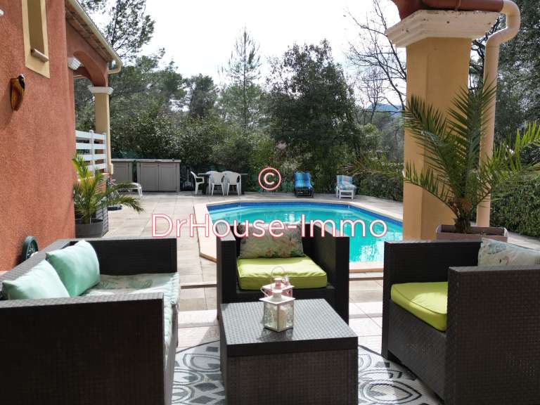 Villa Rocbaron - 6 bedrooms - 220m²