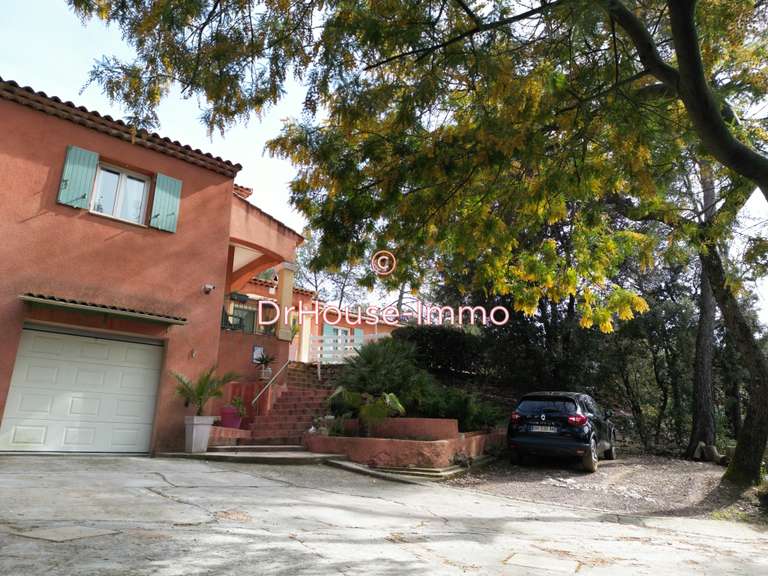 Villa Rocbaron - 6 bedrooms - 220m²
