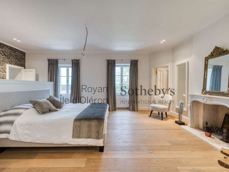 Château Rochefort - 6 chambres - 600m²