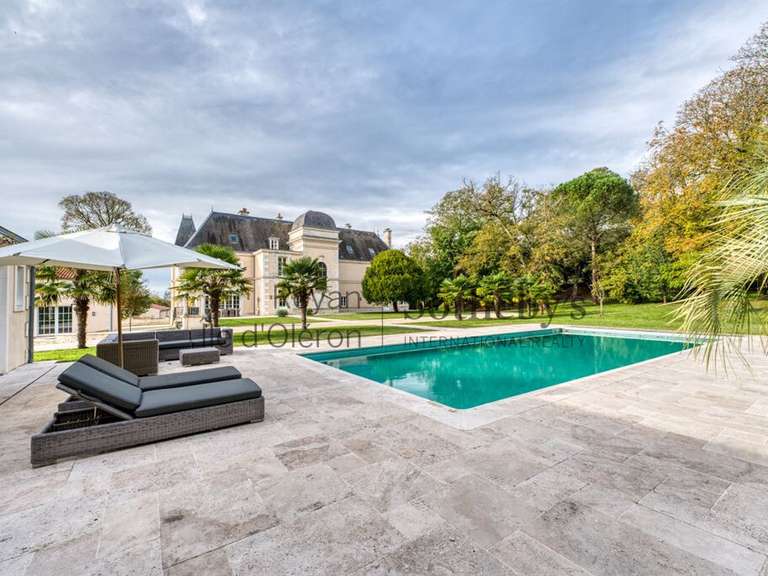 Château Rochefort - 6 chambres - 600m²