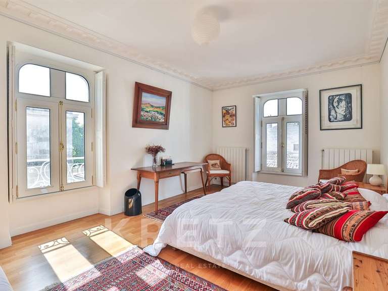 Hôtel particulier Rochefort - 8 chambres - 574m²