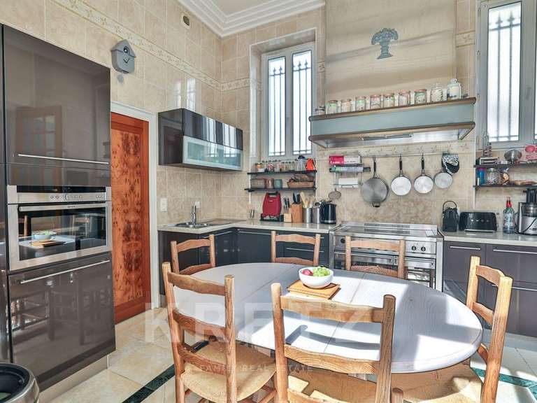 Hôtel particulier Rochefort - 8 chambres - 574m²