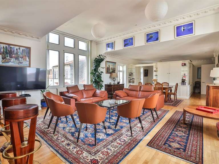 Hôtel particulier Rochefort - 8 chambres - 574m²