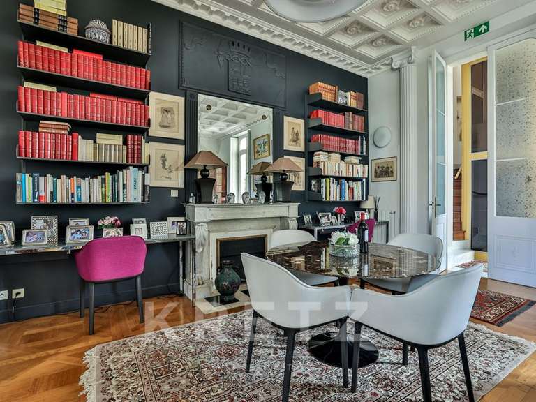 Hôtel particulier Rochefort - 8 chambres - 574m²