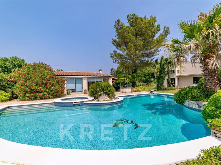 House Rochefort-du-Gard - 6 bedrooms - 396m²