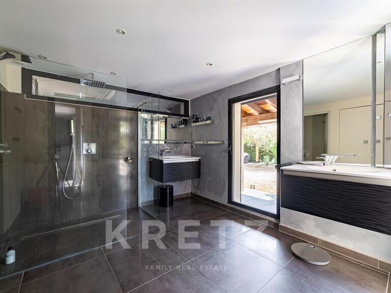 House Rochefort-du-Gard - 6 bedrooms - 396m²