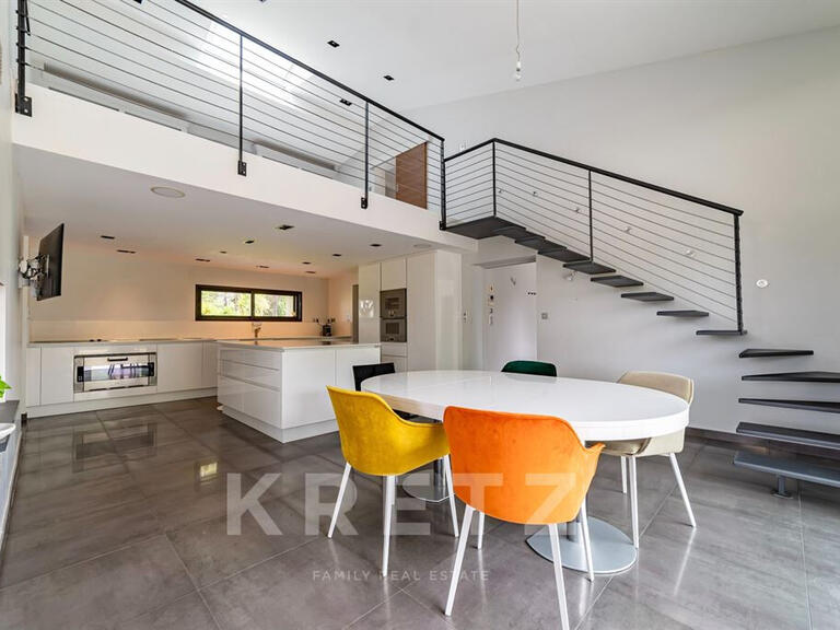 House Rochefort-du-Gard - 6 bedrooms - 396m²