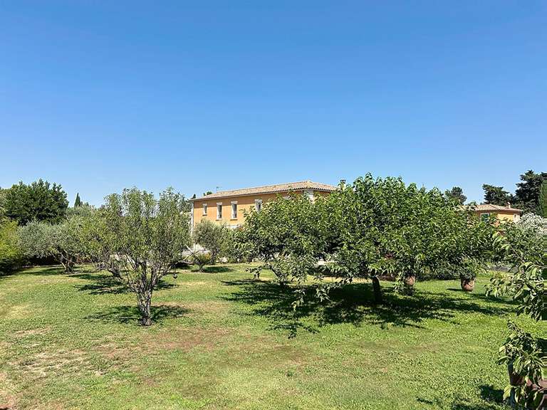Maison Rochefort-du-Gard - 5 chambres - 300m²