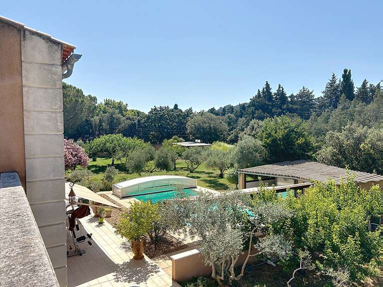 Maison Rochefort-du-Gard - 5 chambres - 300m²